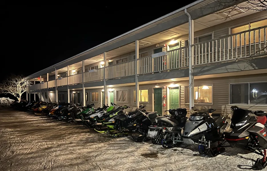 Island Pond Country Inn (Formerly the Lakefront Inn & Motel) hotel detail image 2