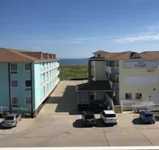 Beachgate CondoSuites and Oceanfront Resort hotel detail image 5