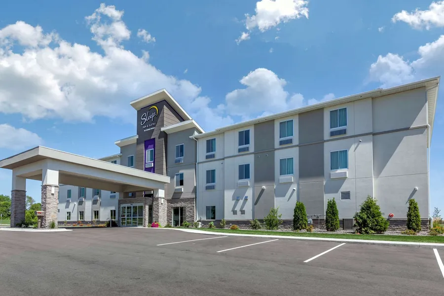 Sleep Inn & Suites Lancaster-Platteville hotel detail image 2