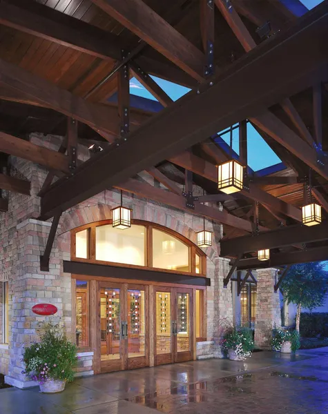 DoubleTree by Hilton Libertyville - Mundelein hotel detail image 2