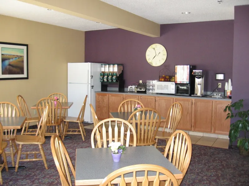 Pocahontas Inn & Suites hotel detail image 6