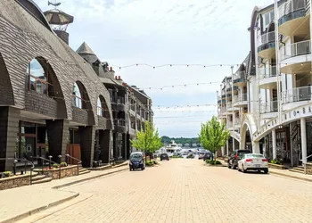 Village Suites Bay Harbor hotel thumbnail 4