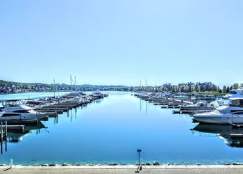 Village Suites Bay Harbor hotel thumbnail 5