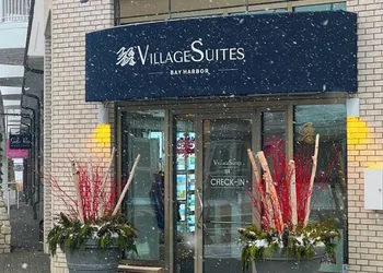 Village Suites Bay Harbor hotel thumbnail 8