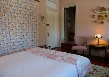 Shoreham Inn hotel thumbnail 6