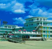 Paradise Oceanfront Resort hotel detail image 3