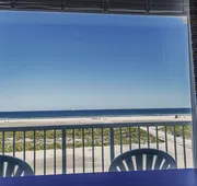 Paradise Oceanfront Resort hotel detail image 4