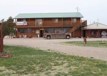 Badlands Hotel and Campground hotel thumbnail 3