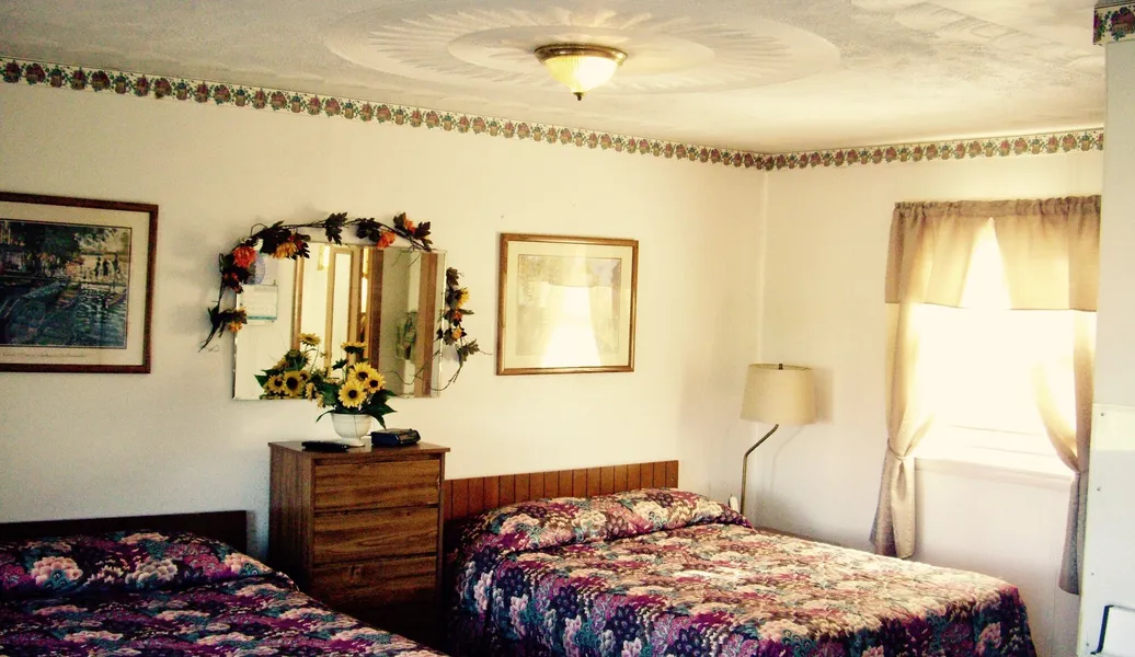 Lakeview Motel and Apartments hotel detail image 6