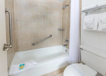 Flamingo Express Hotel hotel thumbnail 6