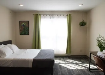 The Marquette Hotel hotel thumbnail 6