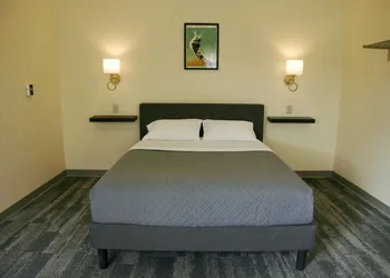 The Marquette Hotel hotel thumbnail 7