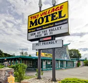Tiki Village hotel detail image 7