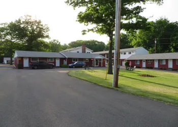 Red Ranch Motel hotel thumbnail 2