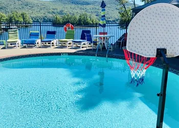 Boulder's Resort hotel thumbnail 2