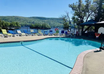 Boulder's Resort hotel thumbnail 3