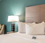 EverSpring Inn & Suites hotel detail image 7