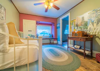 The Maid's Quarters Bed Breakfast & Tearoom hotel thumbnail 6