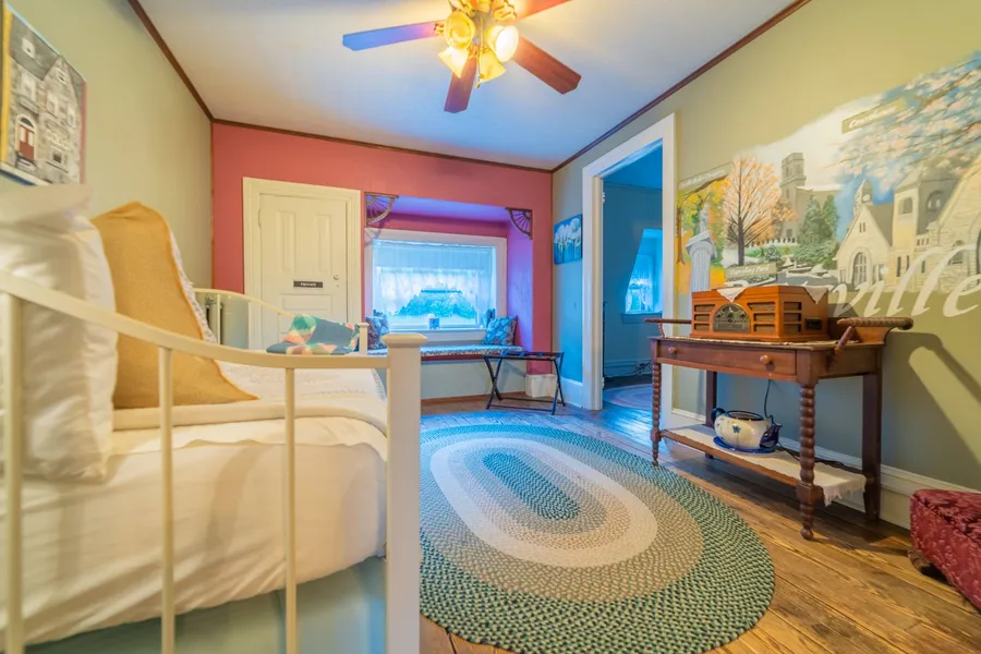 The Maid's Quarters Bed Breakfast & Tearoom hotel detail image 6