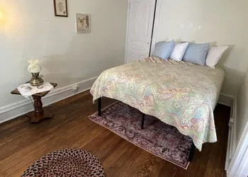 The Maid's Quarters Bed Breakfast & Tearoom hotel thumbnail 8