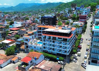 Paloma Del Mar hotel thumbnail 3