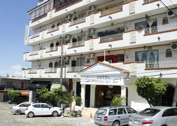 Paloma Del Mar hotel thumbnail 8