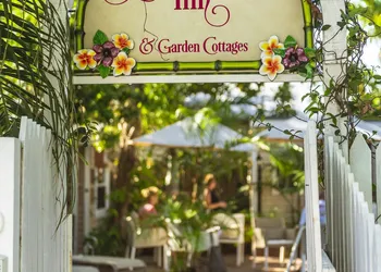 Andrews Inn & Garden Cottages hotel thumbnail 7