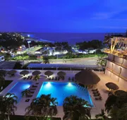 Caracol Plaza hotel detail image 3