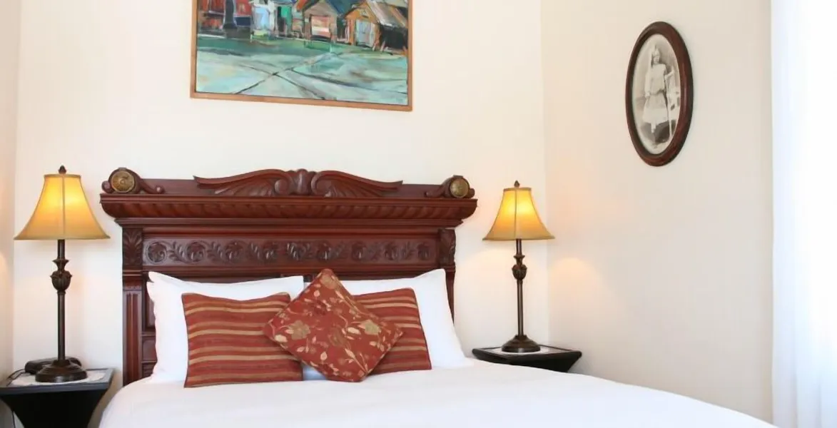 Rossmount Inn hotel detail image 6