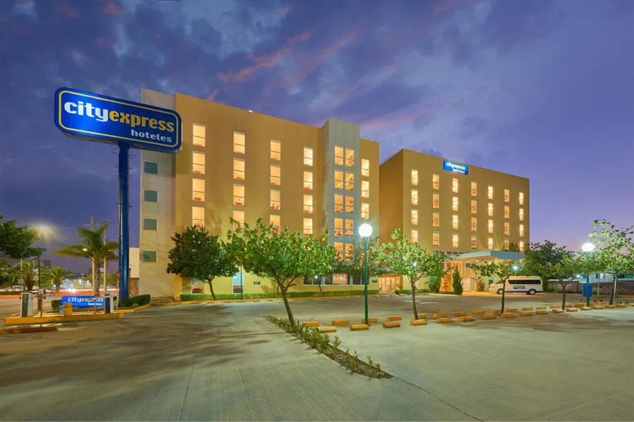 City Express by Marriott Irapuato Norte hotel detail image 2