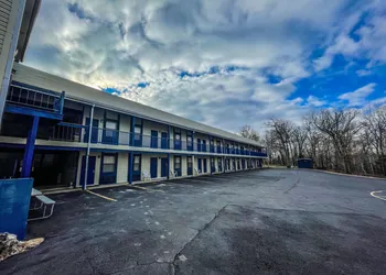 Scottish Inns Osage Beach hotel thumbnail 4