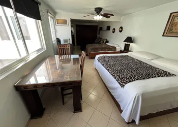 Residencia Sofía hotel thumbnail 6