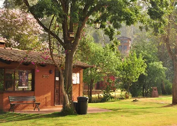 Villa Patzcuaro Garden Hotel & RV Park hotel thumbnail 8