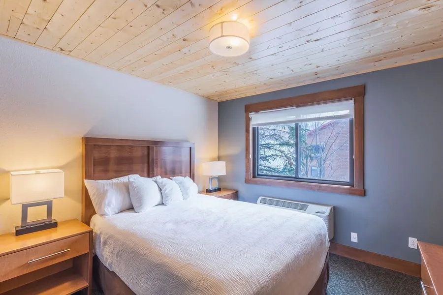 Eagle Ridge Resort at Lutsen Mountains hotel detail image 2