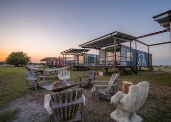 Flophouze Shipping Container Hotel hotel thumbnail 2