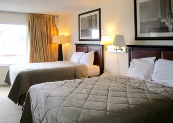 American Inn and Suites hotel thumbnail 8