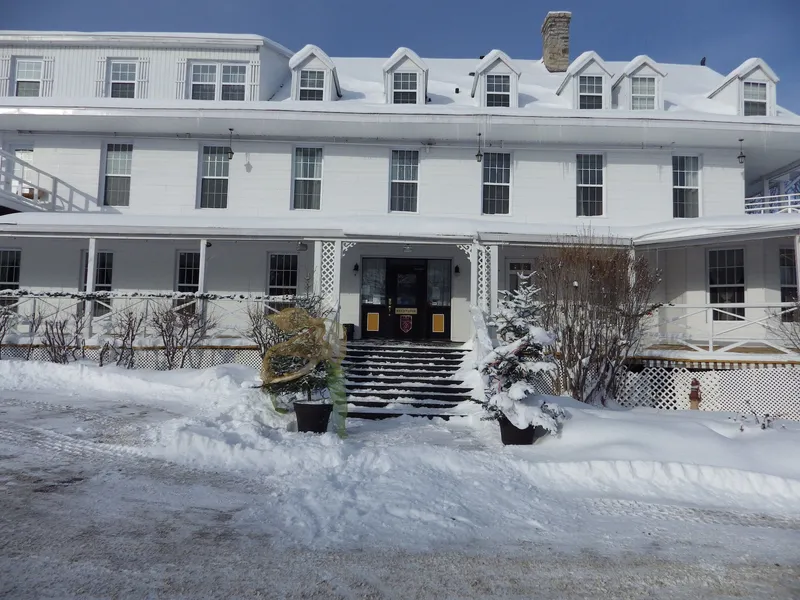 Le Manoir Charlevoix hotel detail image 2
