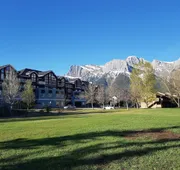 Sunset Resorts Canmore and Spa hotel detail image 4
