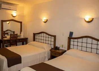 Hotel Plaza Independencia hotel thumbnail 3