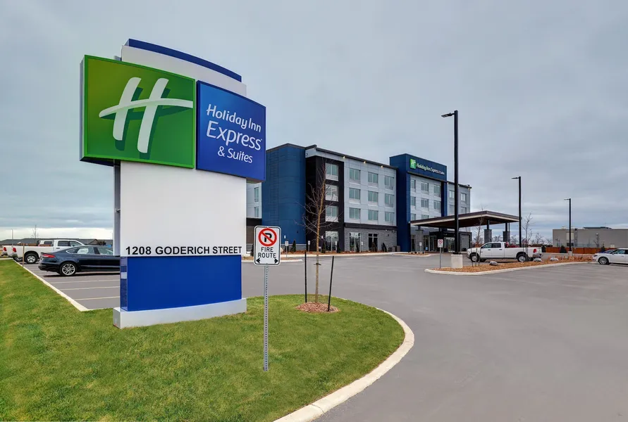 Holiday Inn Express & Suites Port Elgin by IHG hotel detail image 6