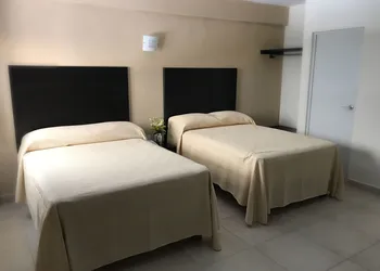 Hotel Puerto Inn hotel thumbnail 6