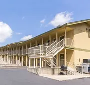 Home Suites Hill Country hotel detail image 5