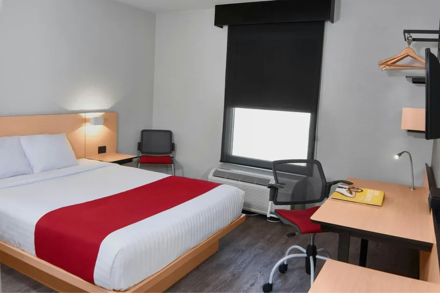 City Express by Marriott Celaya Galerias hotel detail image 6