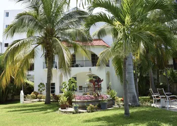 Hotel Plaza Huatulco Bungalows hotel thumbnail 5