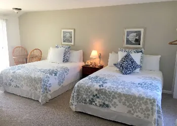 Craigville Beach Inn hotel thumbnail 6