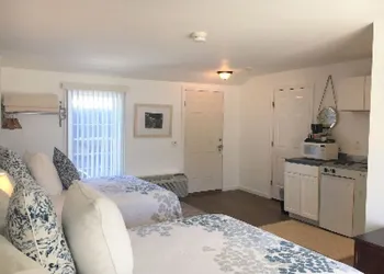 Craigville Beach Inn hotel thumbnail 7
