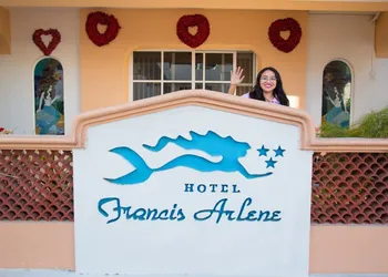 Francis Arlene - Adults Only hotel thumbnail 3