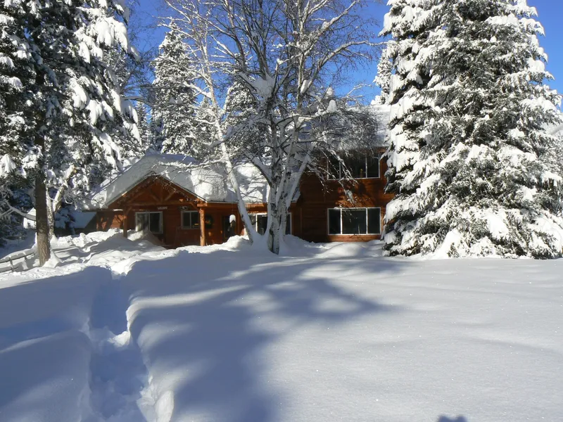 Smoky Bear Ranch Bed & Breakfast & Cabins hotel detail image 2