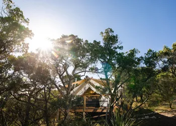 Collective Hill Country Retreat hotel thumbnail 3