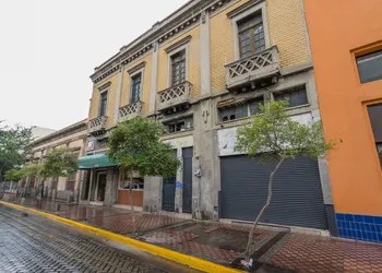 Central Downtown Guadalajara hotel thumbnail 2